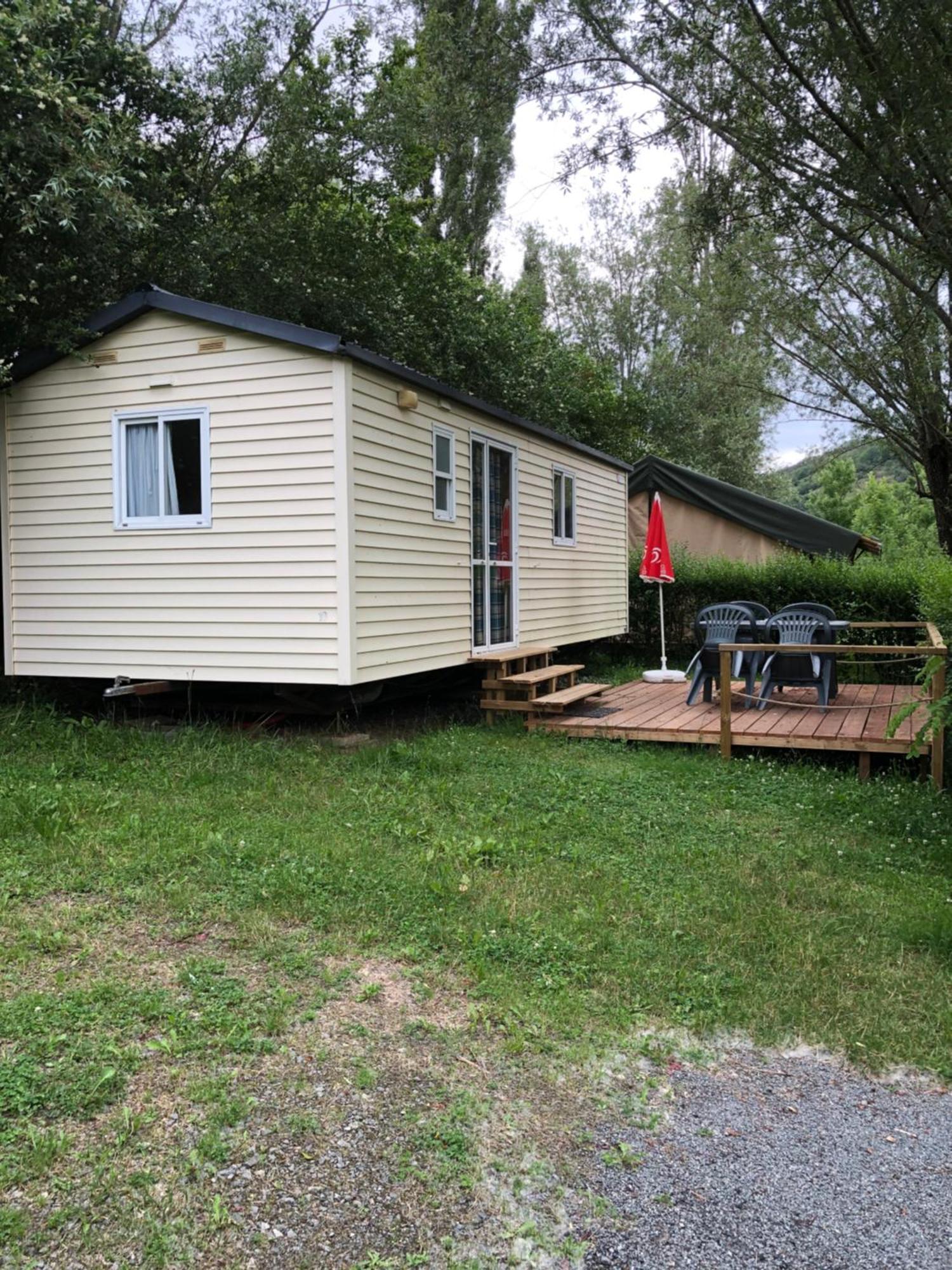 Camping Du Pont De St Gal Saint-Gal-sur-Sioule Extérieur photo
