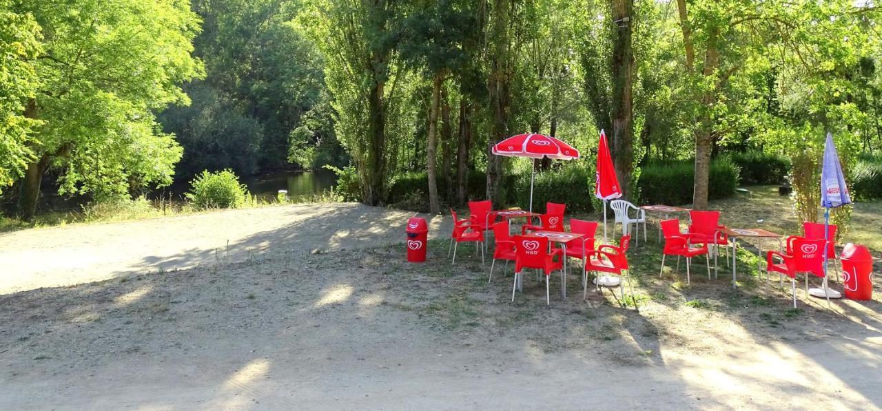 Camping Du Pont De St Gal Saint-Gal-sur-Sioule Extérieur photo